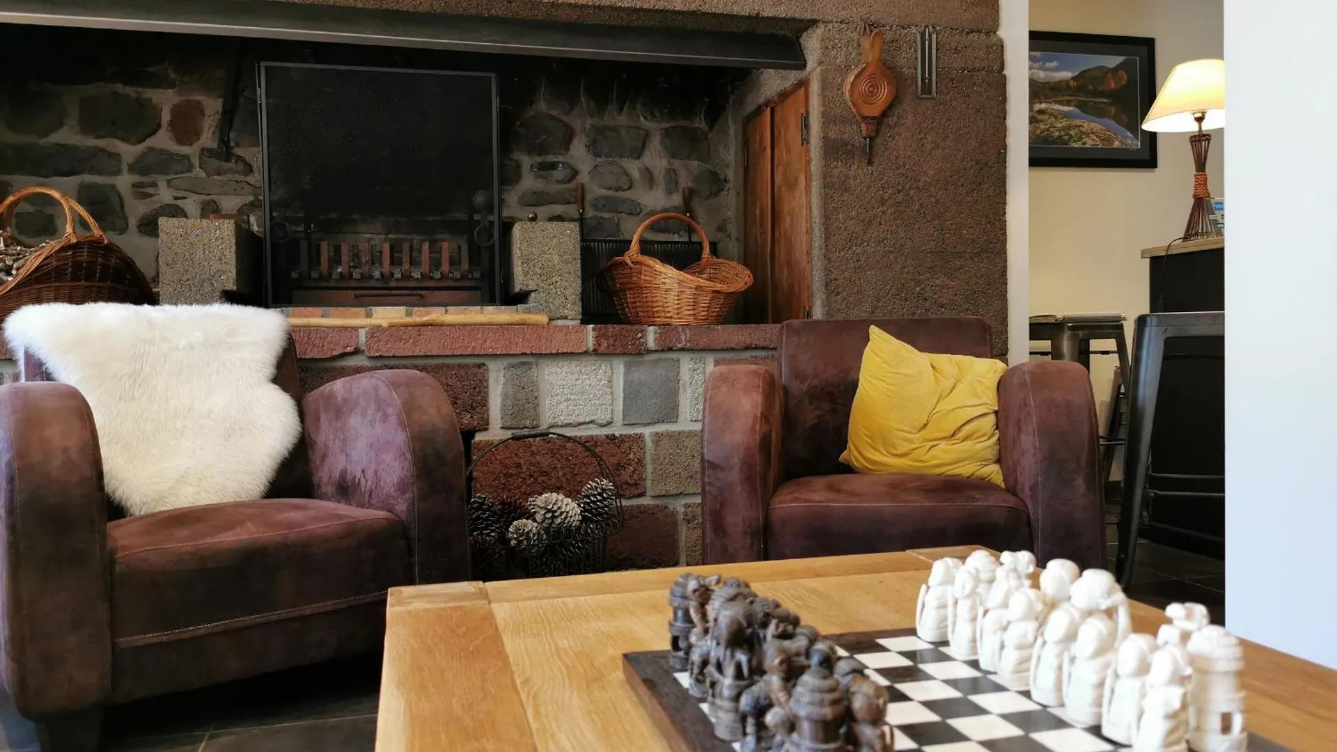 Chambre Confortable Avec Wi-Fi, Parking Et Espace Bien-Etre Inclus - Fr-1-582-485 Saint-Privat-d'Allier Bed & Breakfast