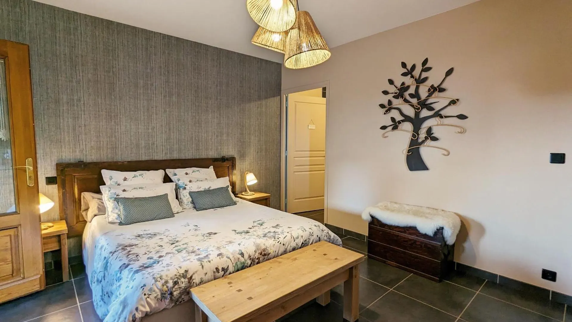 Chambre Confortable Avec Wi-Fi, Parking Et Espace Bien-Etre Inclus - Fr-1-582-485 Saint-Privat-d'Allier