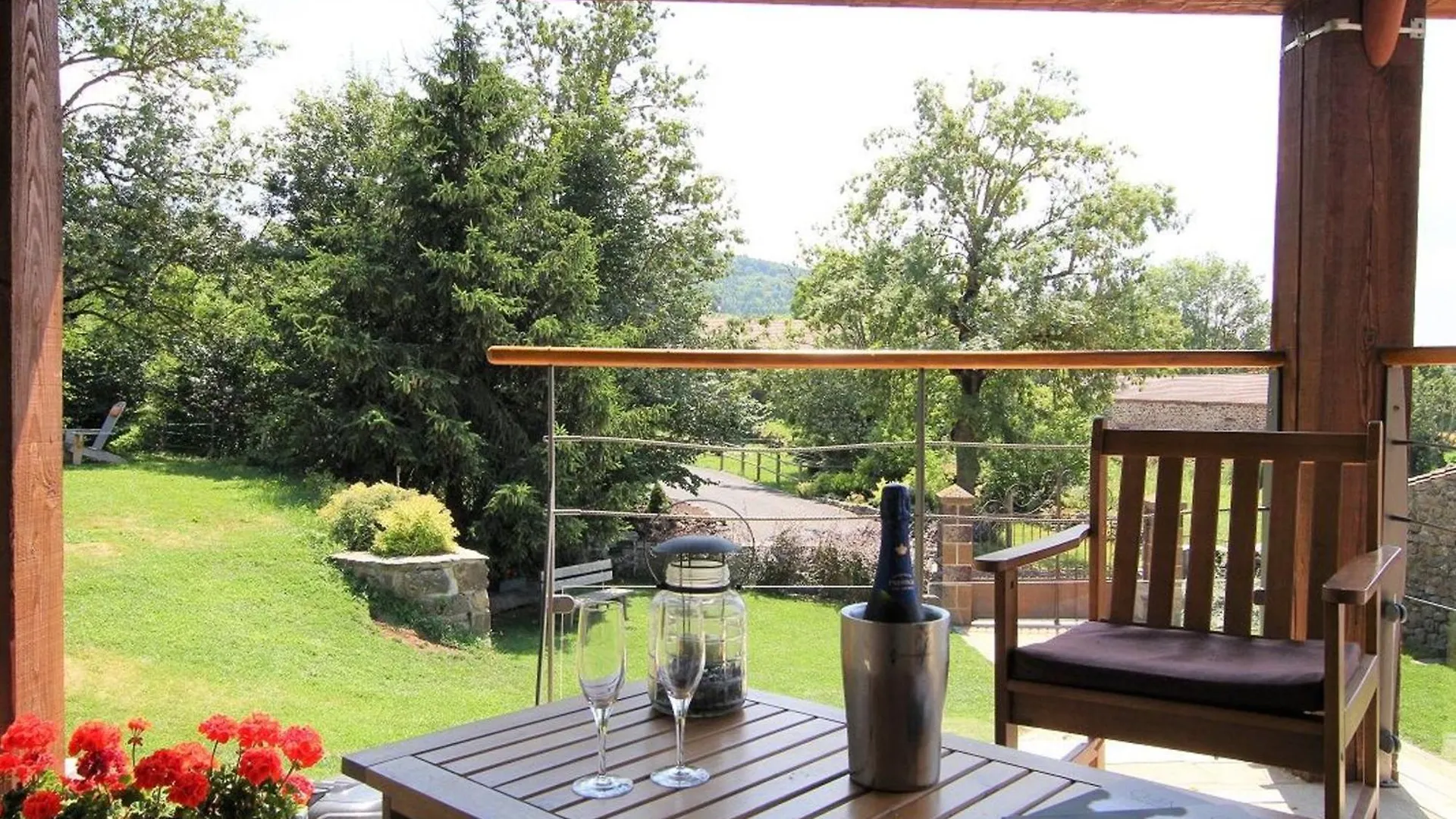 Chambre Confortable Avec Wi-Fi, Parking Et Espace Bien-Etre Inclus - Fr-1-582-485 Saint-Privat-d'Allier 0*,